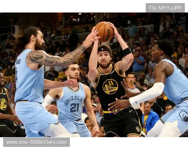 狂热不敌太阳，克拉克创尴尬纪录：单场10失误